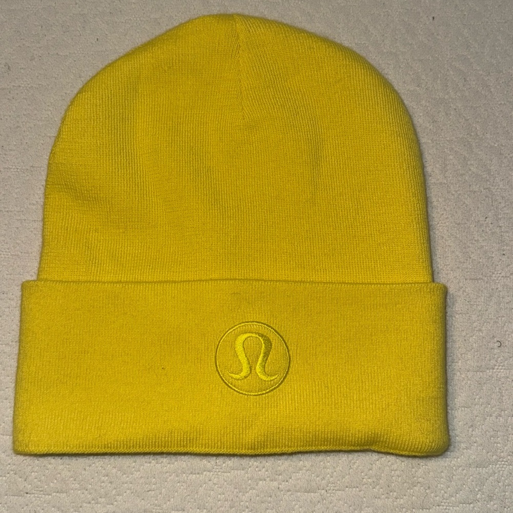 Lululemon yellow winter hat